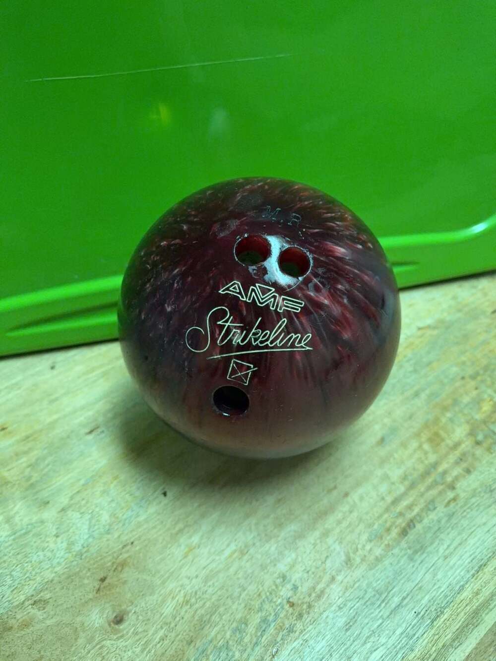 AMF Strikeline Bowling Ball Red Swirl